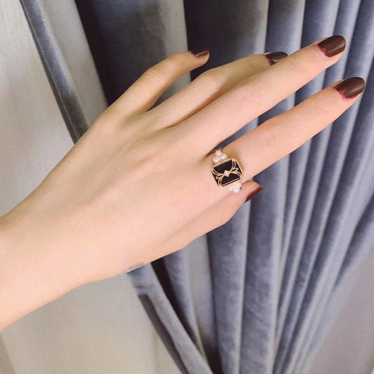 Vintage Palace Seal Open Ring