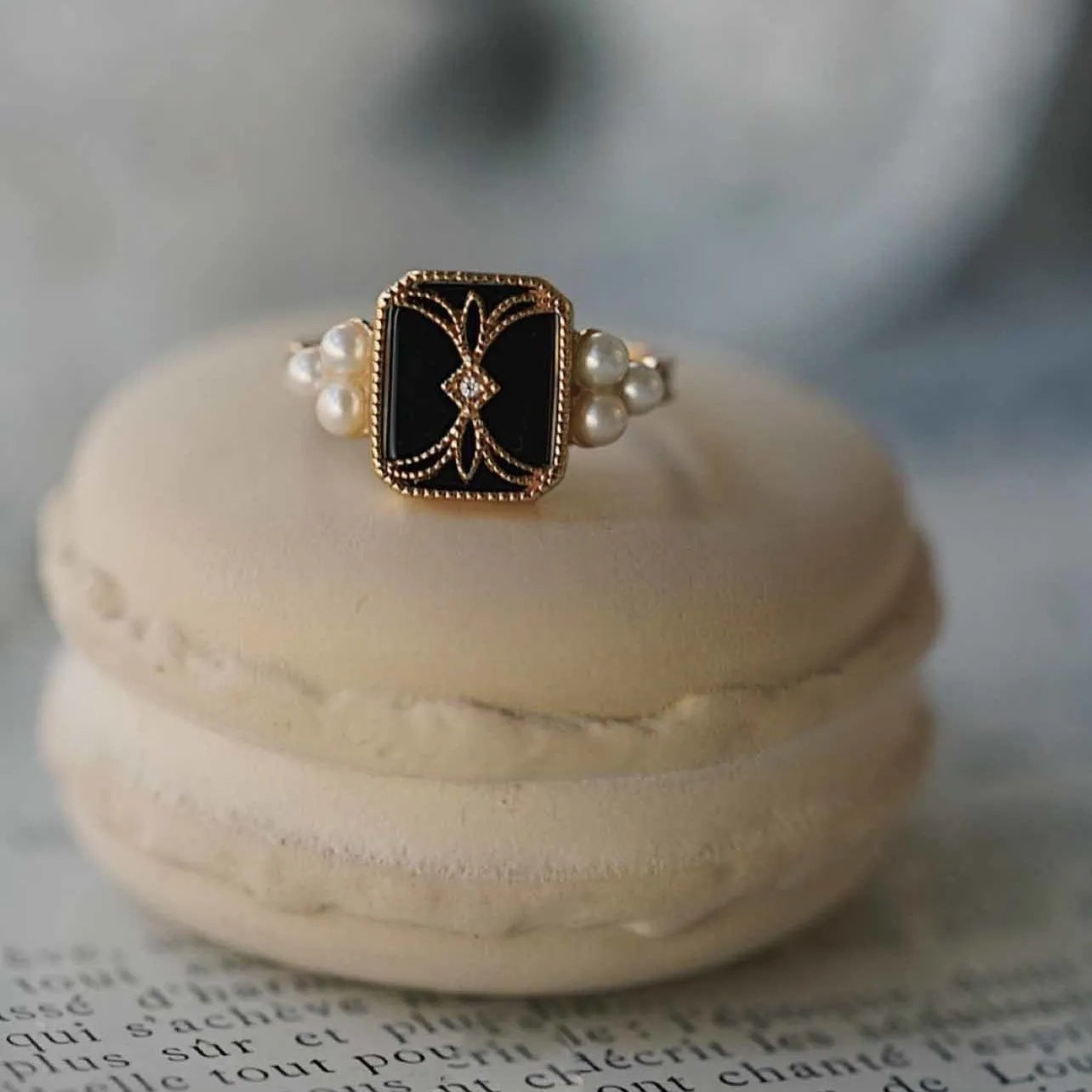 Vintage Palace Seal Open Ring