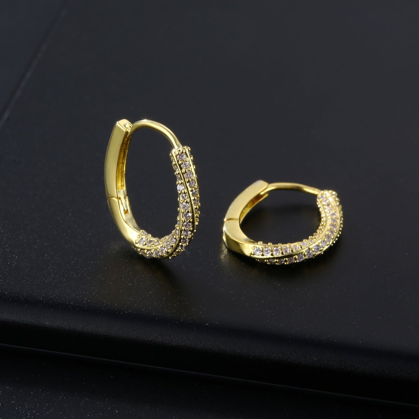 Hollow Gold Round Earrings